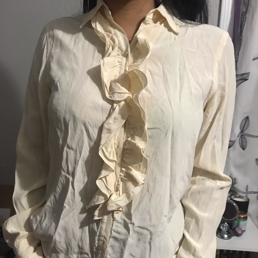 Ruffled long sleeve blouse